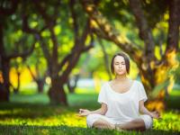 重返赛场首场状态出色，皇家马德里观众沸腾！凯恩重返赛场赛场气氛高涨